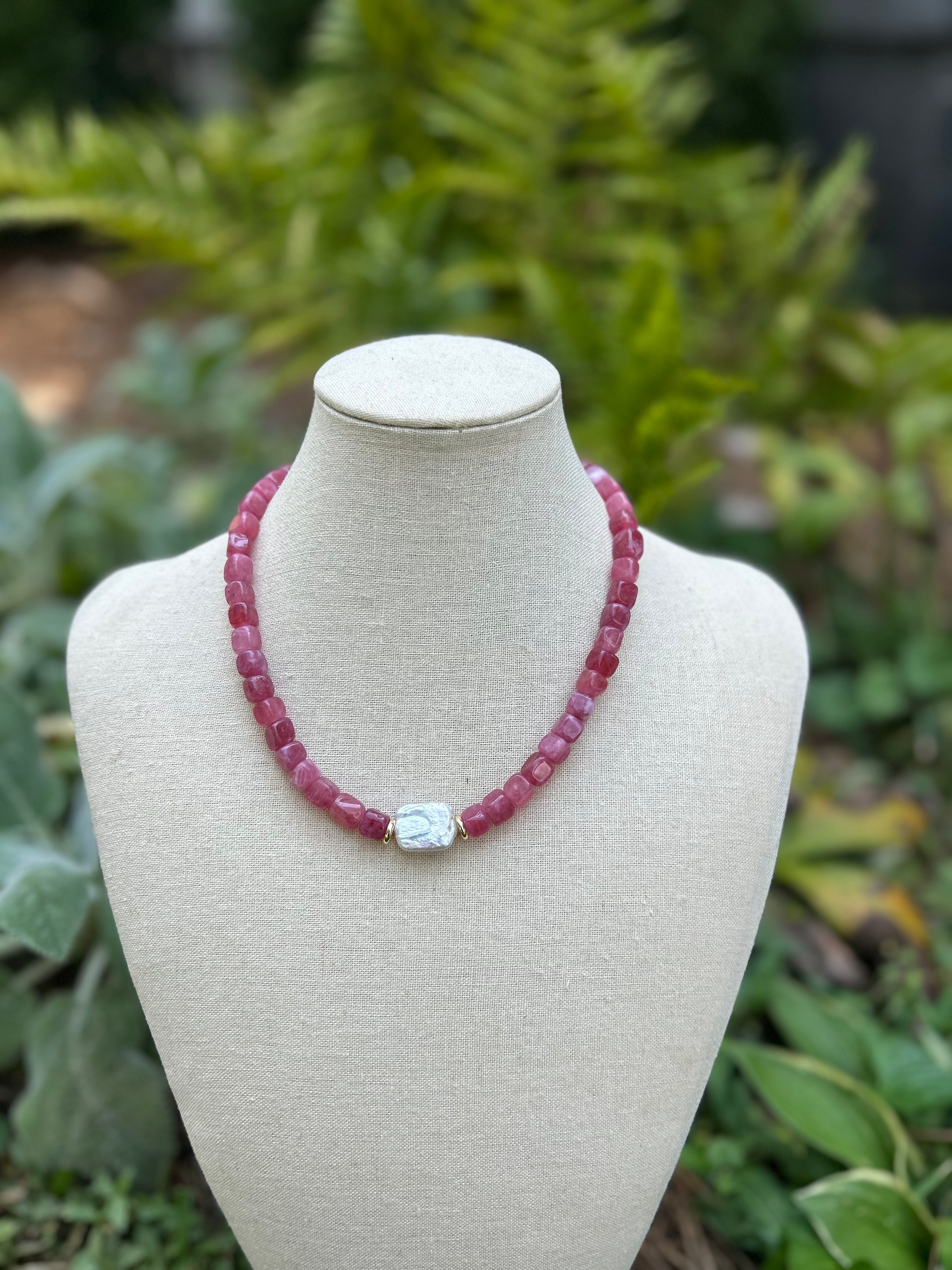 Ellis Necklace
